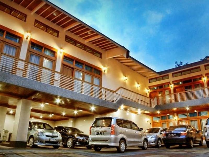 Oyo 1210 Nice Guesthouse Bandung Ngoại thất bức ảnh