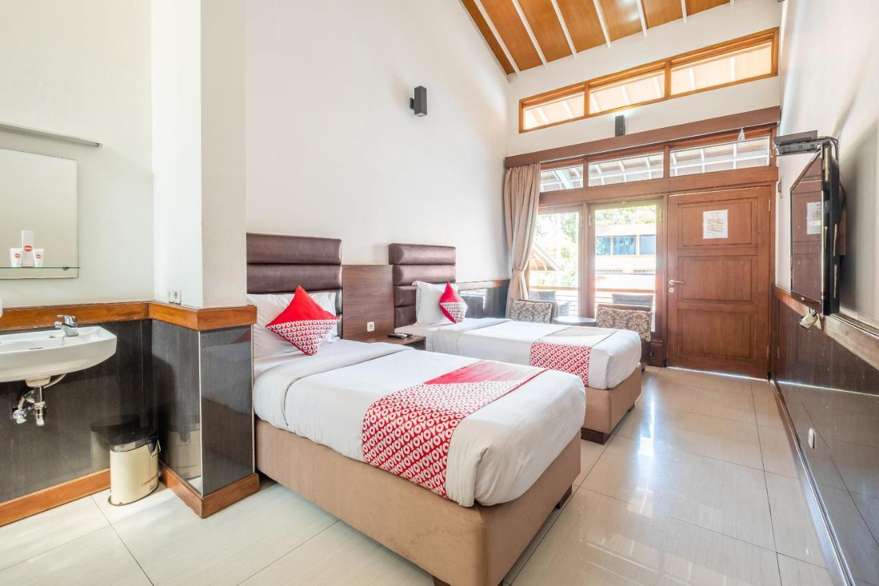 Oyo 1210 Nice Guesthouse Bandung Ngoại thất bức ảnh