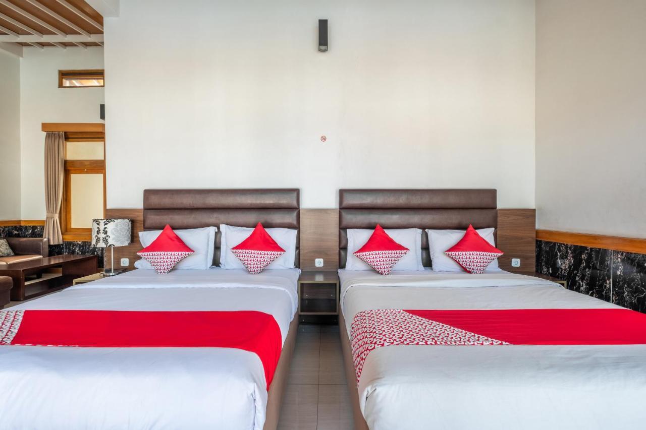 Oyo 1210 Nice Guesthouse Bandung Ngoại thất bức ảnh