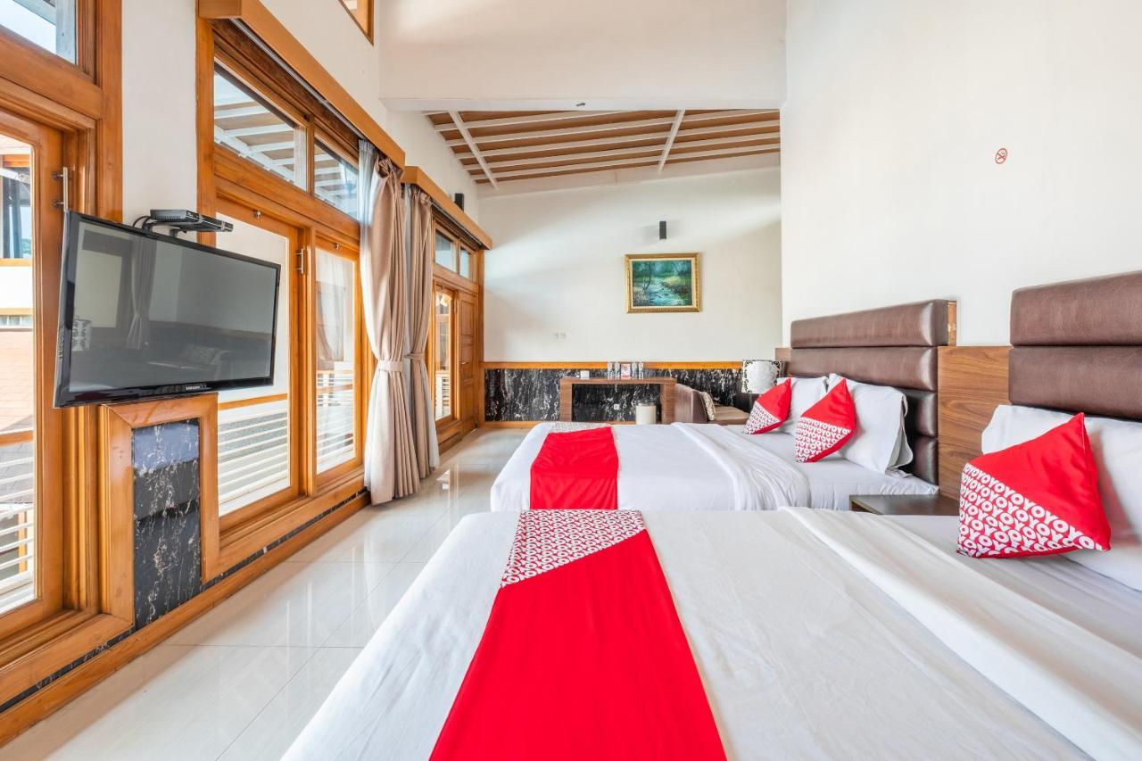 Oyo 1210 Nice Guesthouse Bandung Ngoại thất bức ảnh
