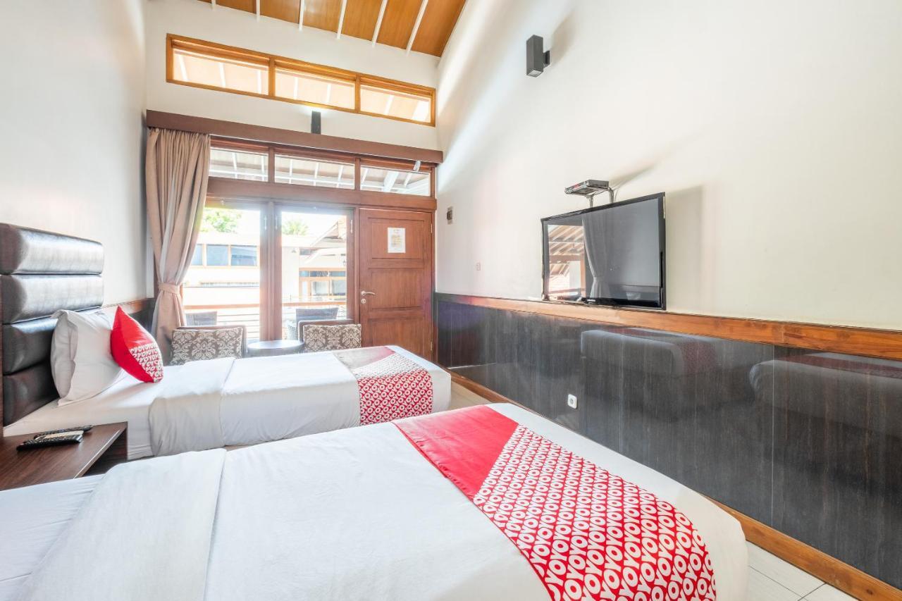 Oyo 1210 Nice Guesthouse Bandung Ngoại thất bức ảnh